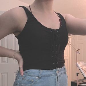 black stretch tie crop tank top